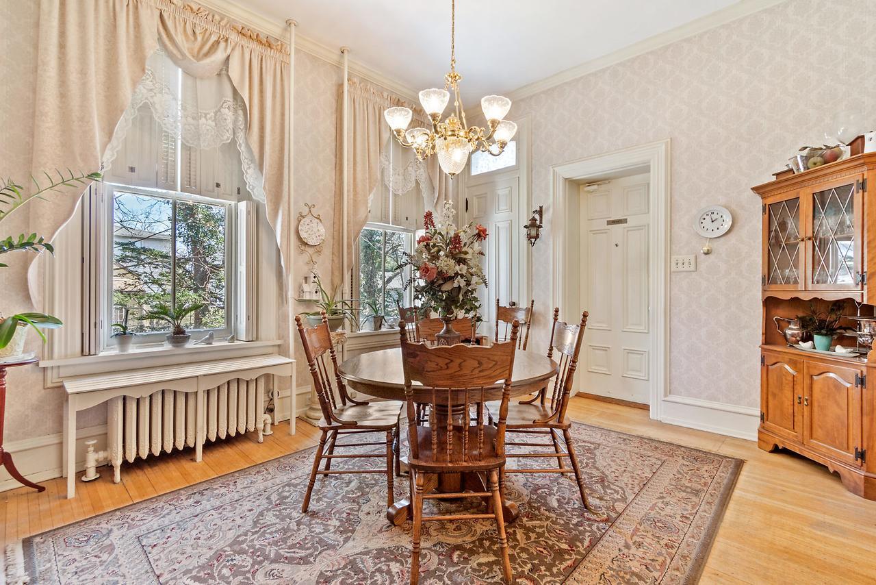 Bed & Breakfast Lovelace Manor 5*
