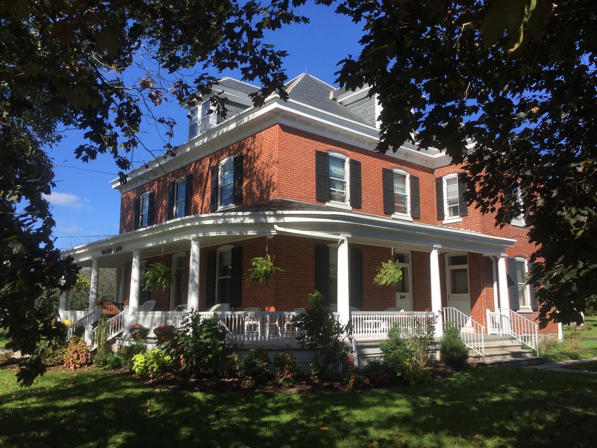 Walnut Lawn
