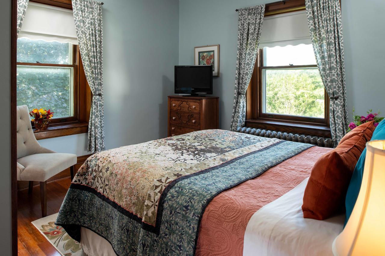 Bed & Breakfast Walnut Lawn Lancaster