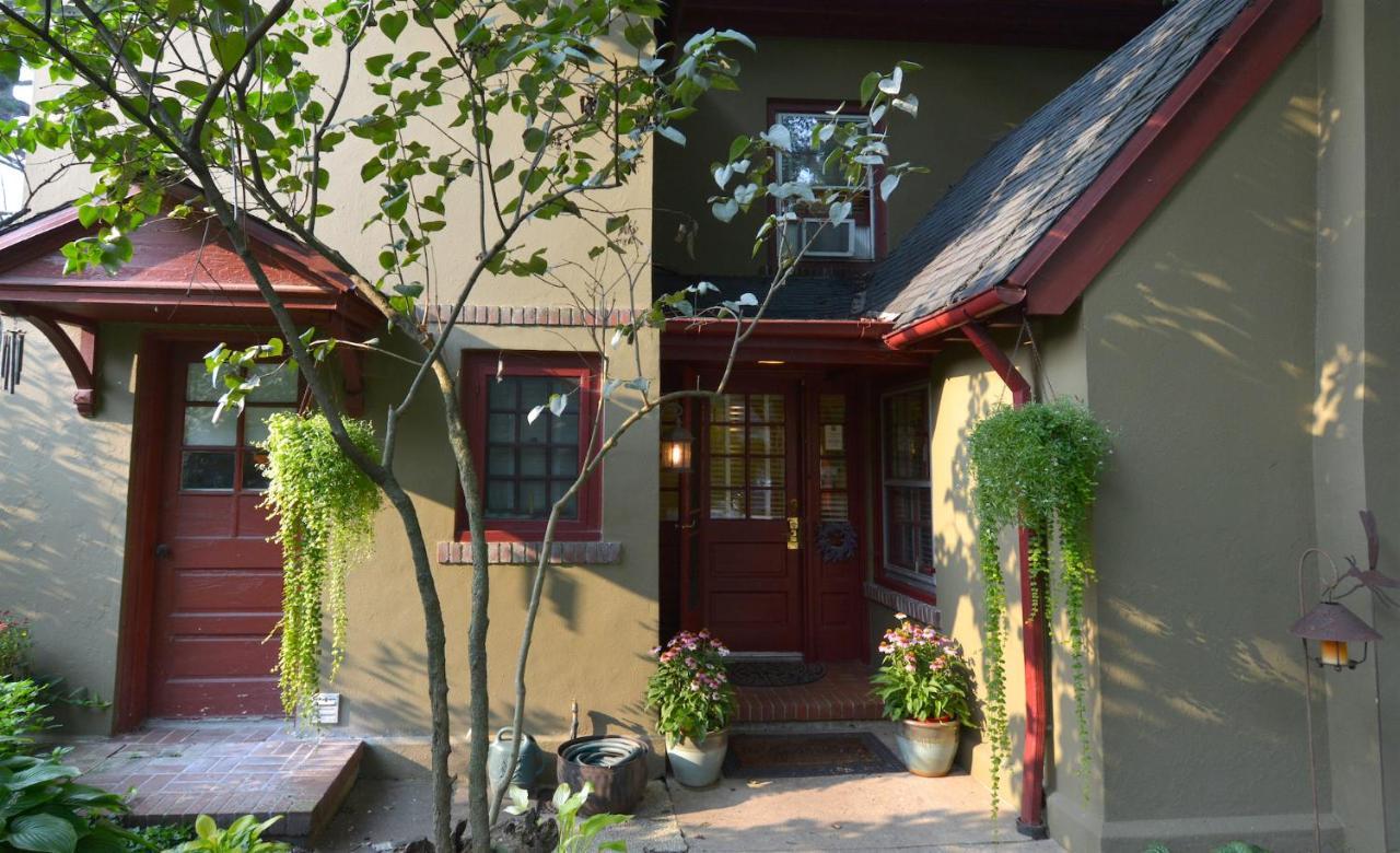 Bed & Breakfast The 2*