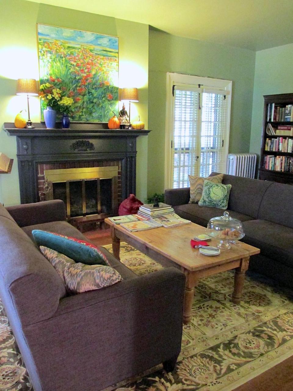 The Lancaster Bed & Breakfast 2*