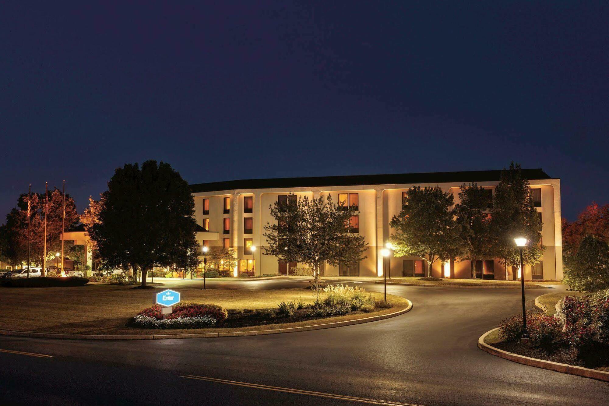 Hotel Hampton 3*