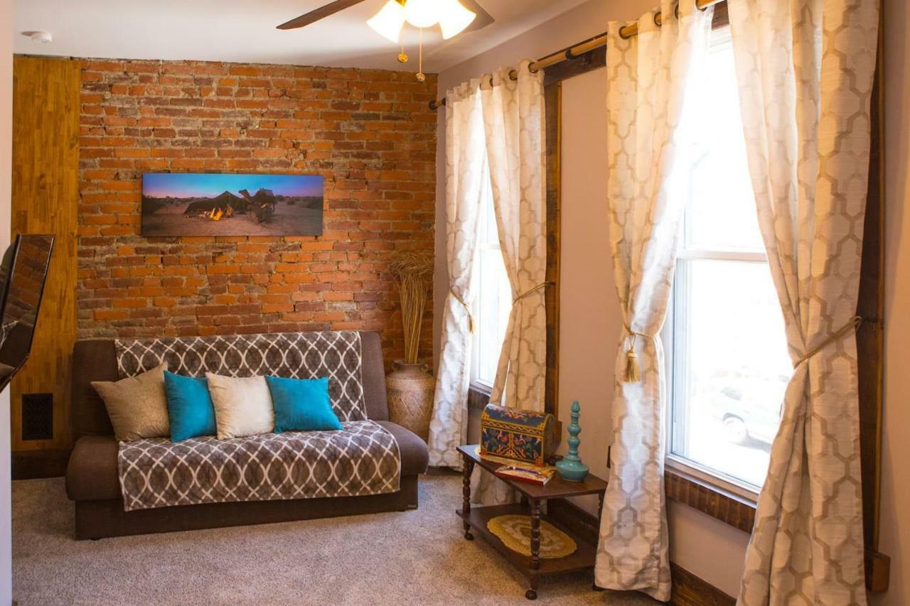 Apartment 10 Min To Town Center & Wedding Venues W Walkscore 96 & Super Fast Wifi *