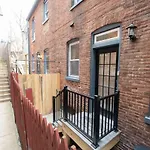 Cozy Hideaway In The Heart Of Lancaster