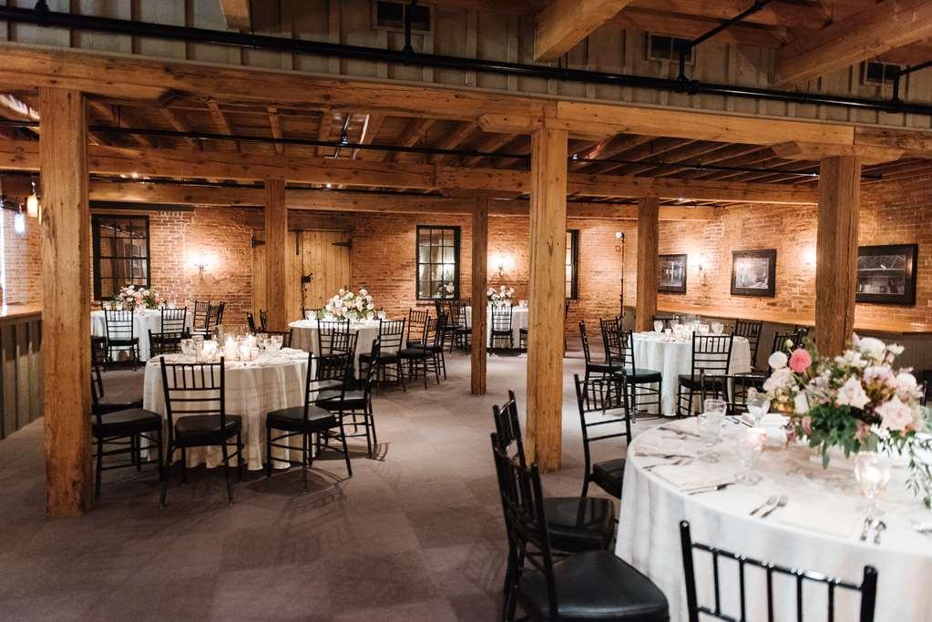 Cork Factory 3* Lancaster