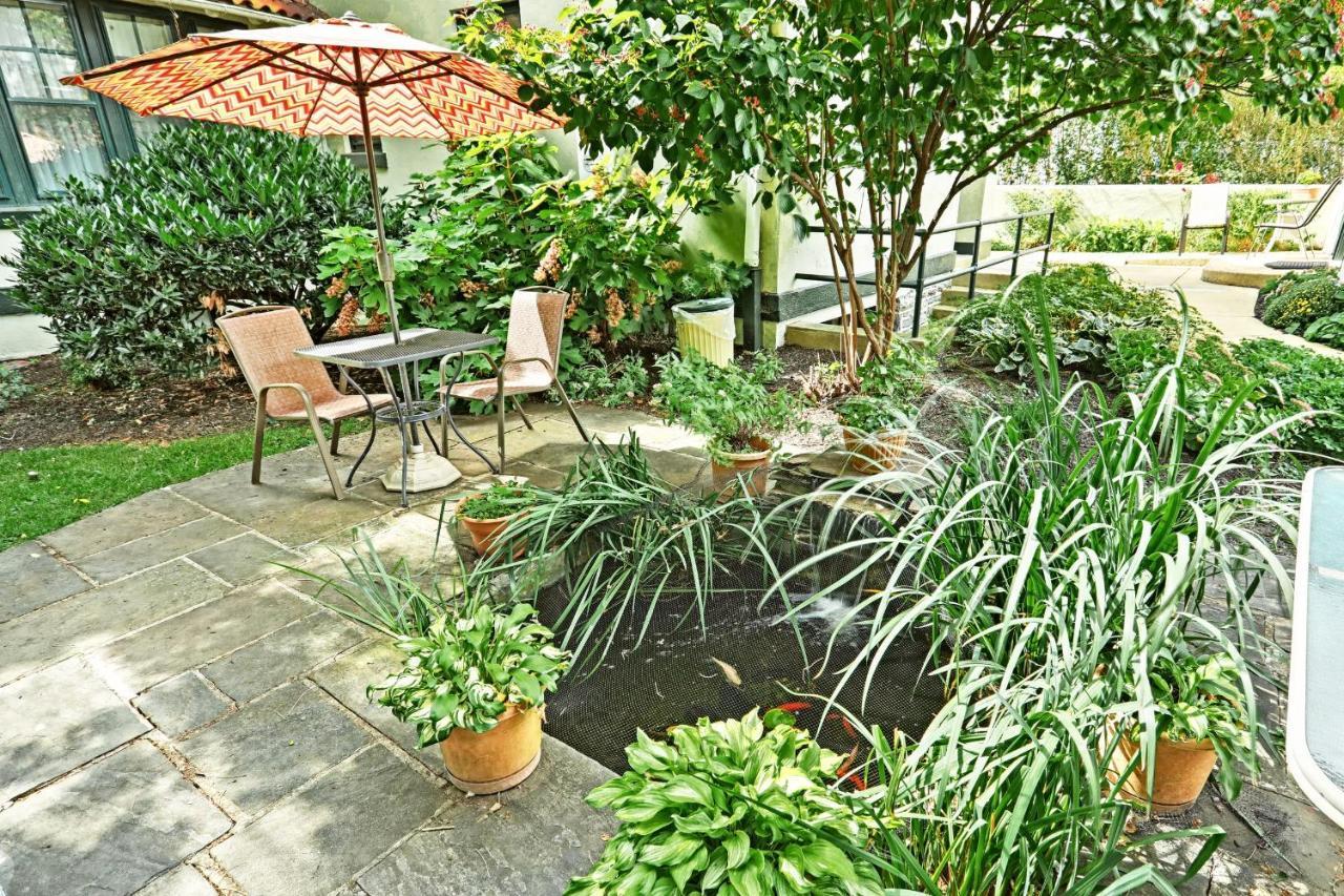 Contessa Quarters At Kings Cottage Guest house Lancaster