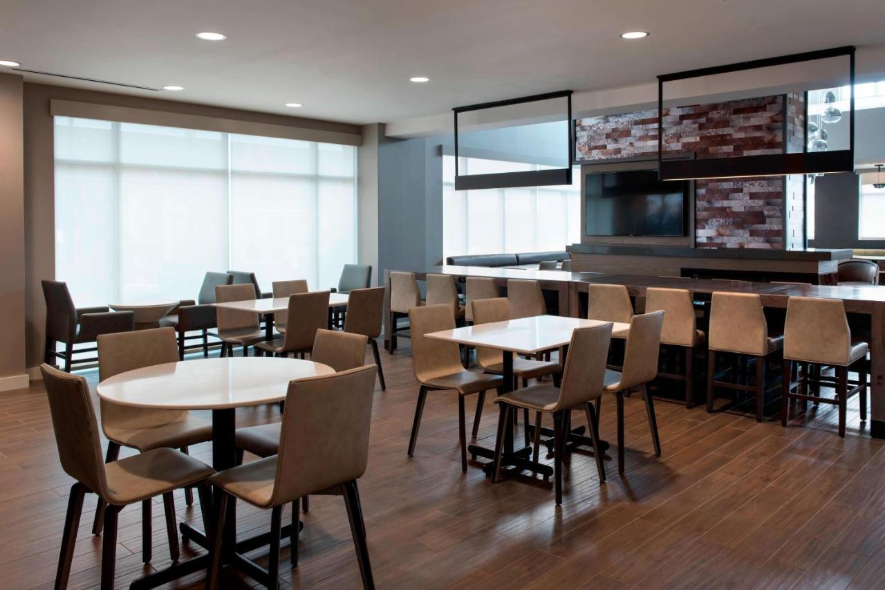 Hotel By Marriott