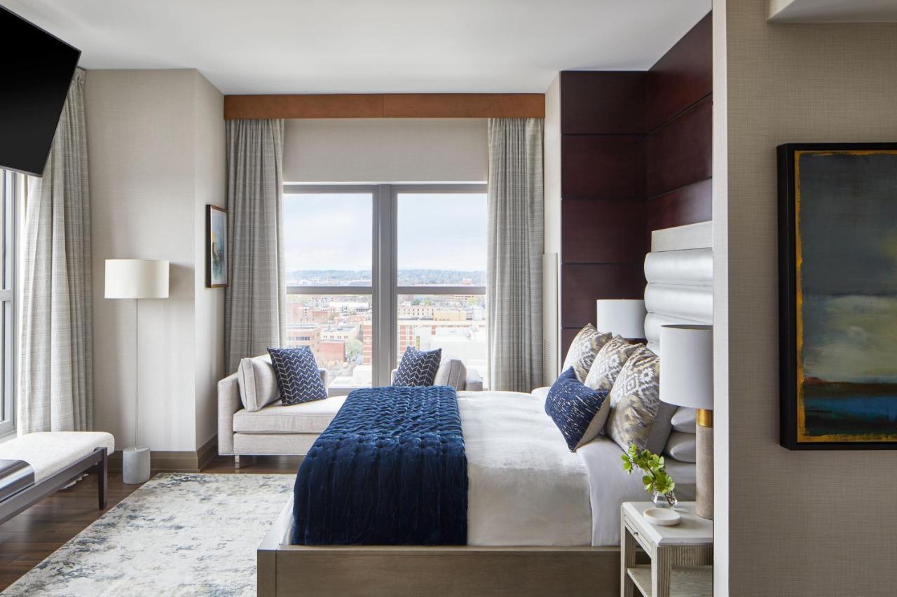 Hotel Marriott At Penn Square 3*