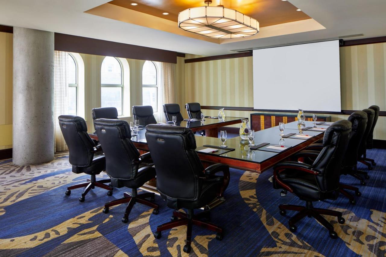 Marriott At Penn Square Lancaster