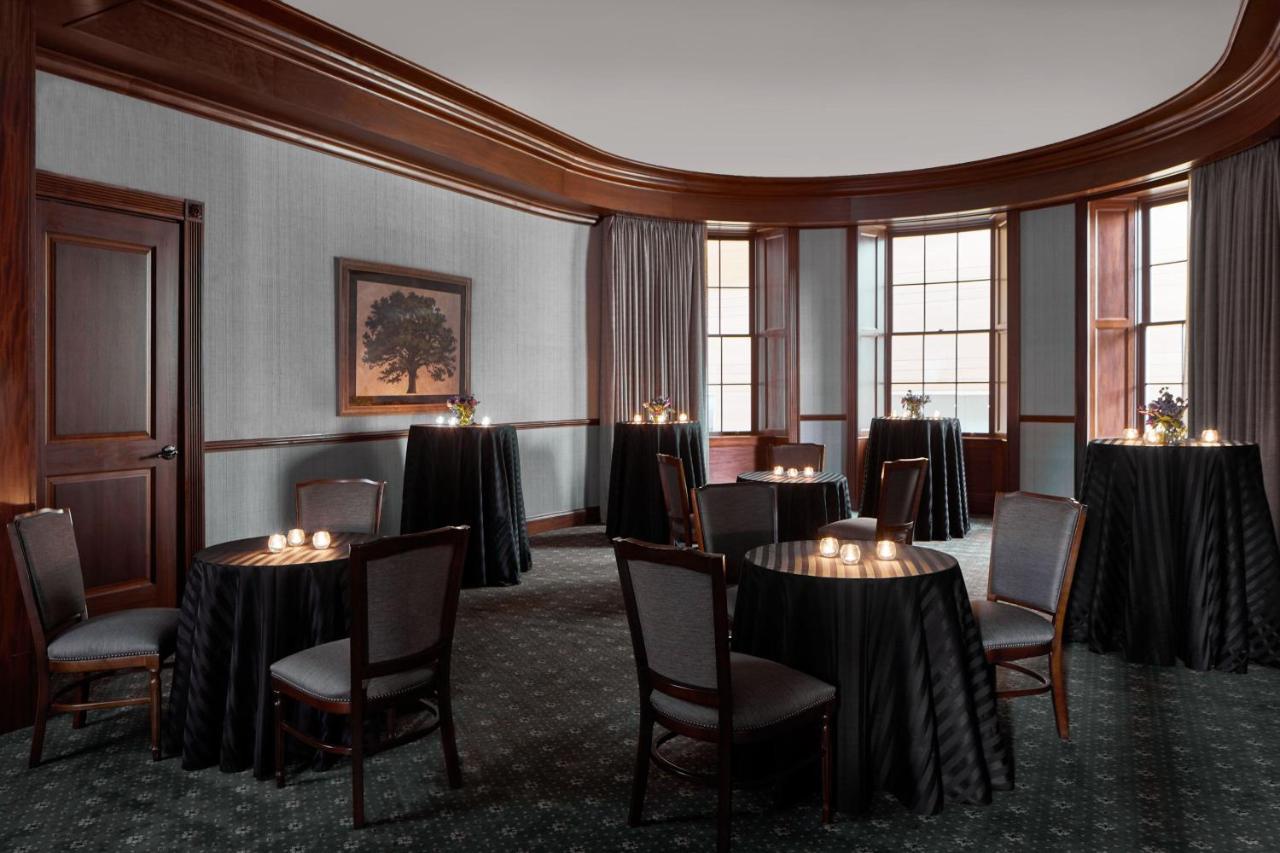 Hotel Marriott At Penn Square Lancaster