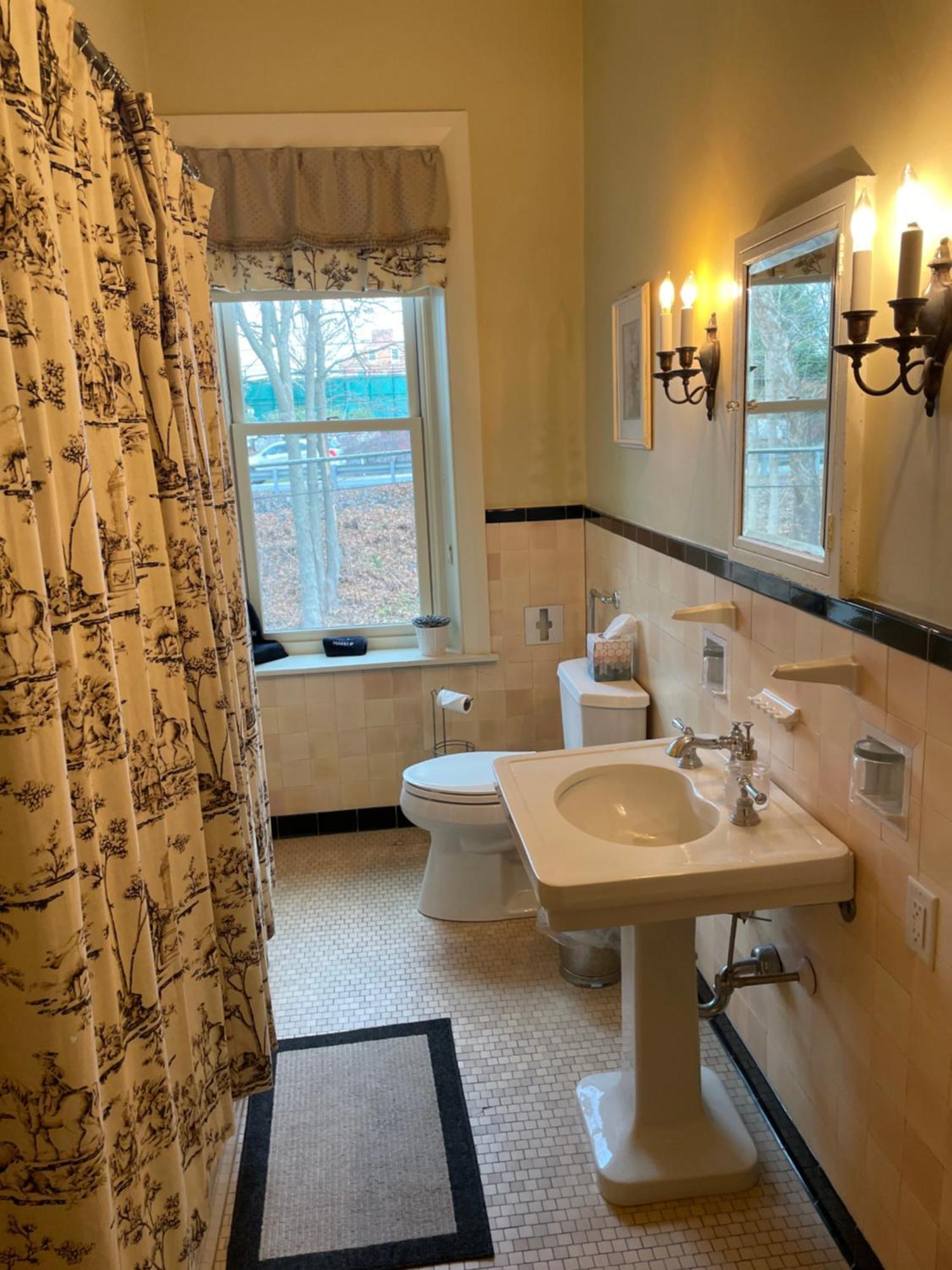 Hollinger House Bed & Breakfast 3*