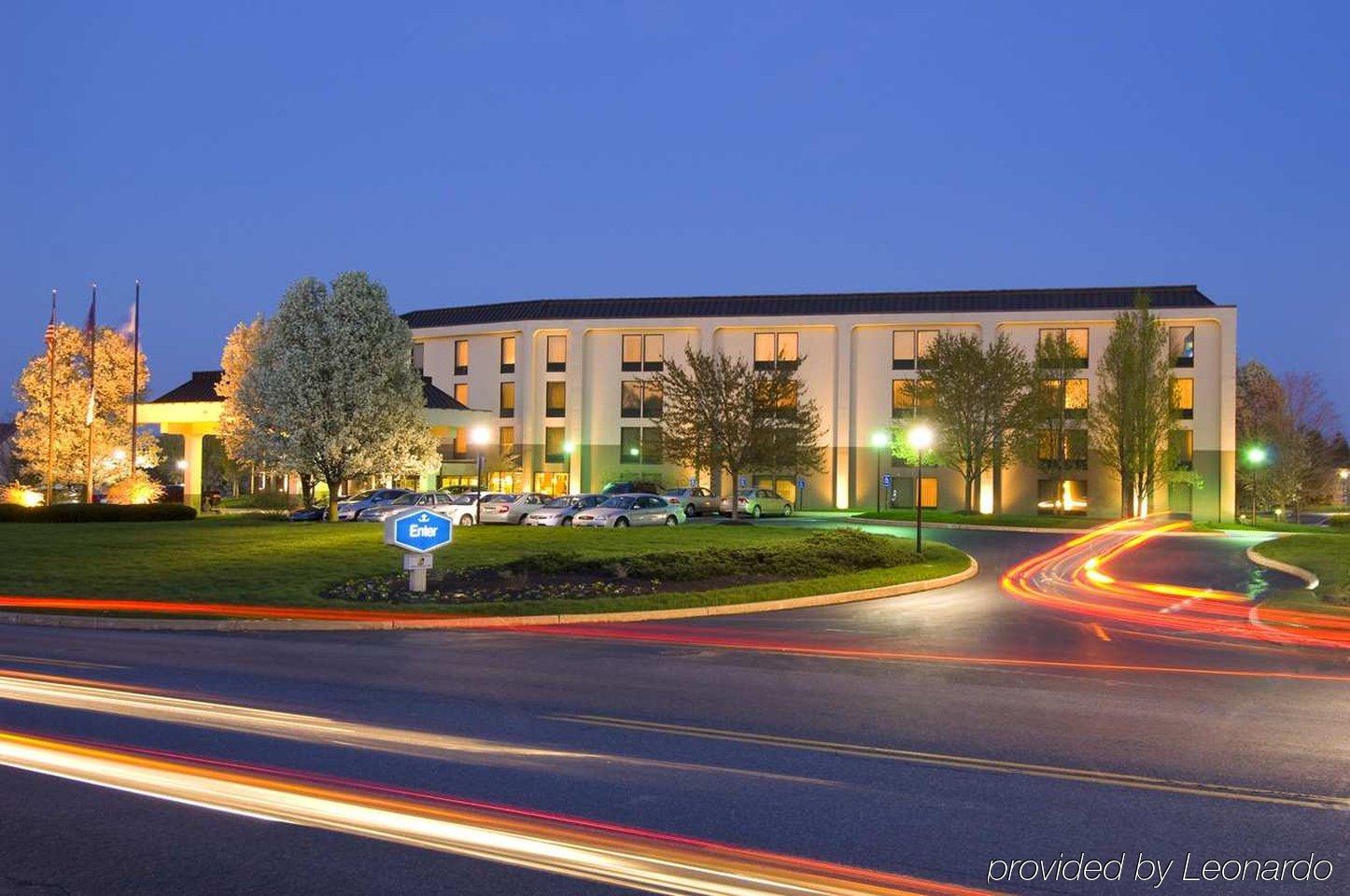 Hampton 3*