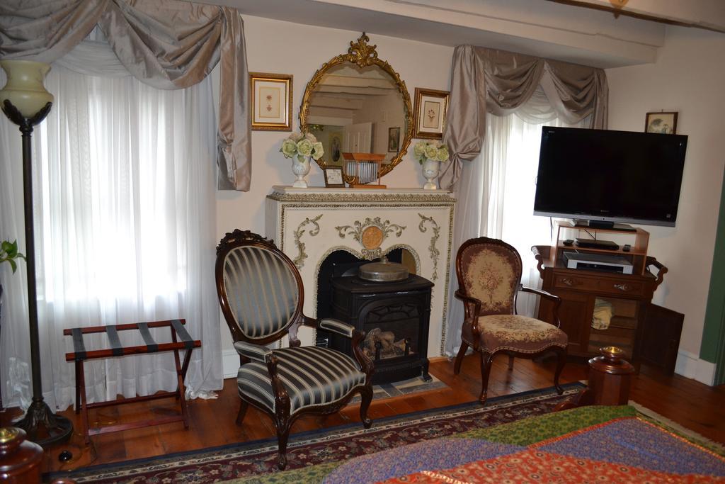 Ej Bowman House Bed & Breakfast
