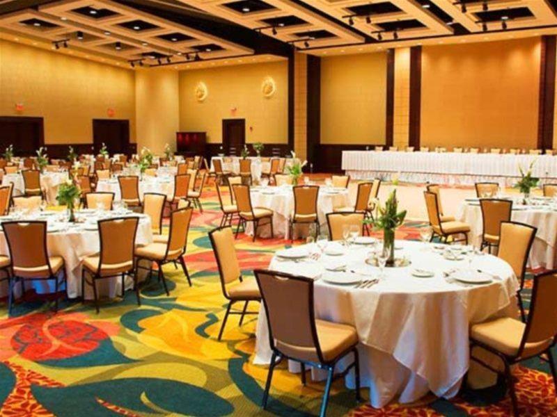 Marriott At Penn Square Hotel