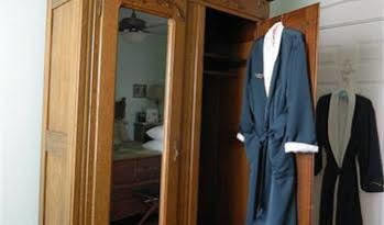Bed & Breakfast Ej Bowman House Bed & Breakfast 2*