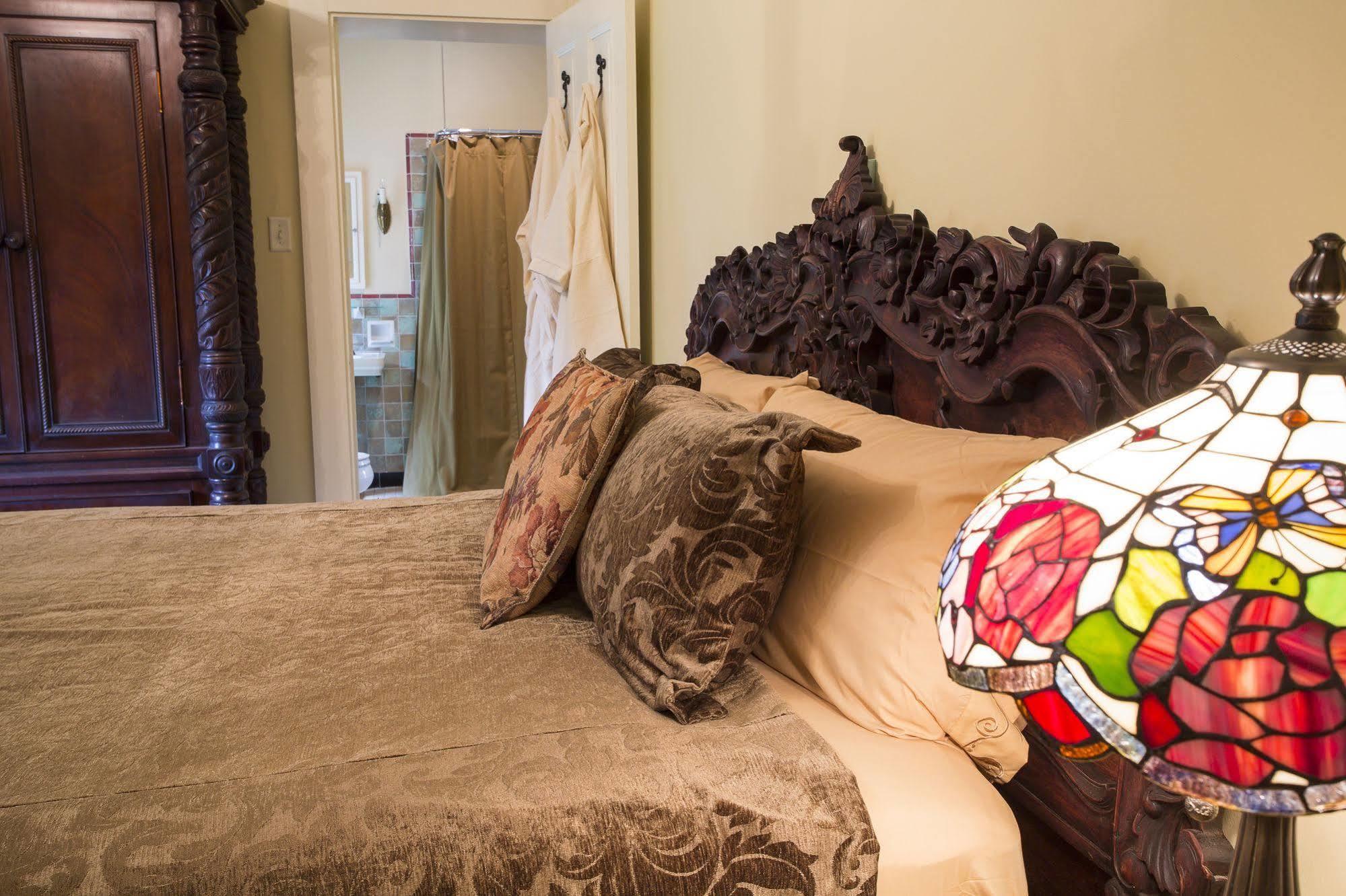 Hollinger House Bed & Breakfast 3*